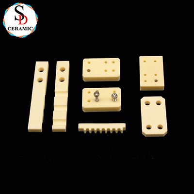 Wear Resistant Semiring 99 Alumina Ceramic Plate With Holes